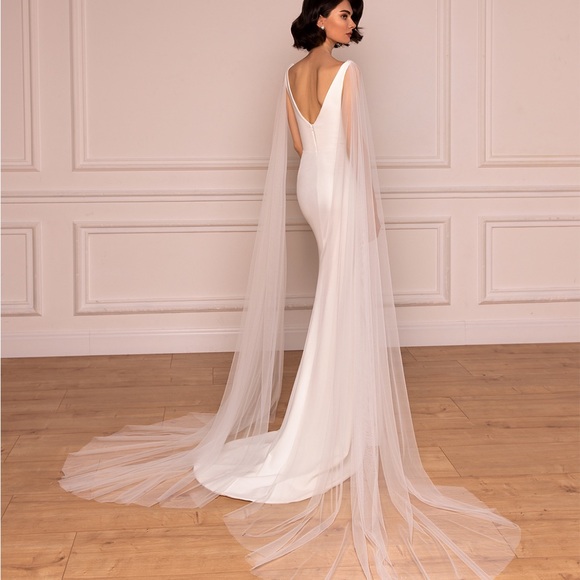 Remarkable Ria Tener wedding dress - Picture 4 of 8